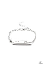 Load image into Gallery viewer, Mom Always Knows - White